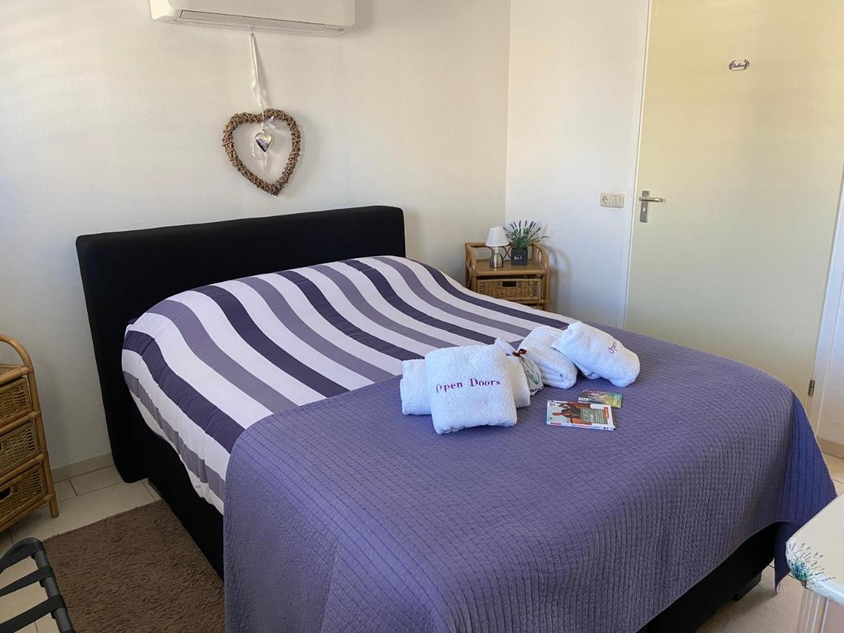 Guest House Open Doors Алмере Екстериор снимка