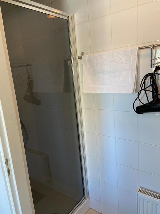 Guest House Open Doors Алмере Екстериор снимка